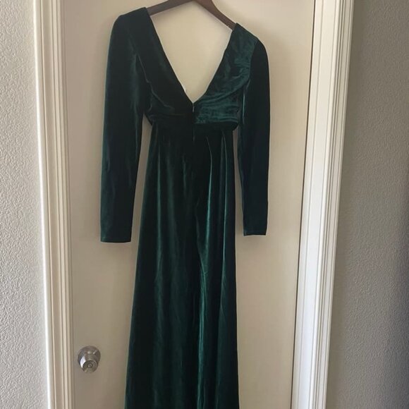 Green velvet dress - Picture 2 of 2